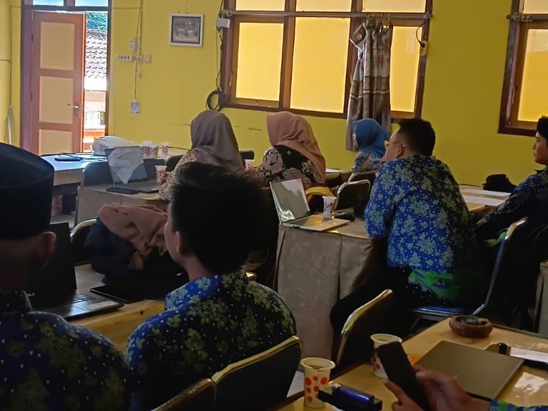 RAPAT KERJA OPS SEKOLAH